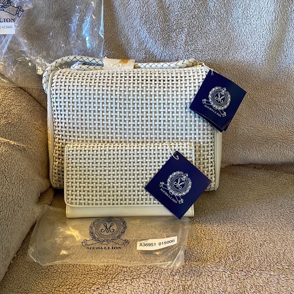 NWT Medallion neutral color hand bag and wallet